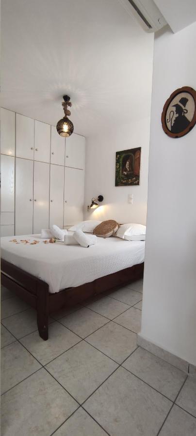 Kapetanos Rooms Naxos City Extérieur photo