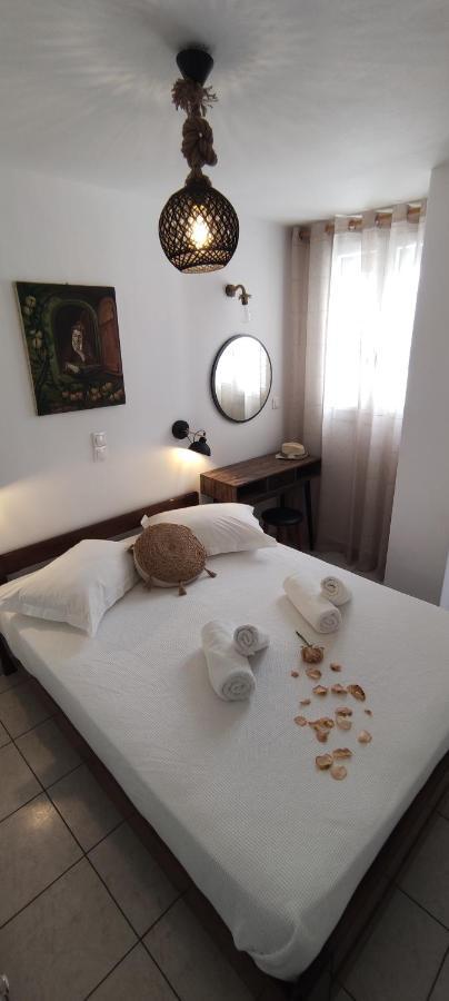 Kapetanos Rooms Naxos City Extérieur photo