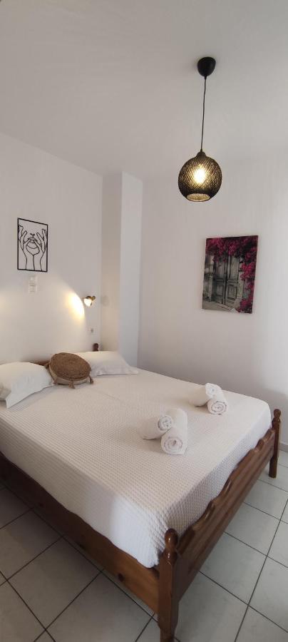 Kapetanos Rooms Naxos City Extérieur photo