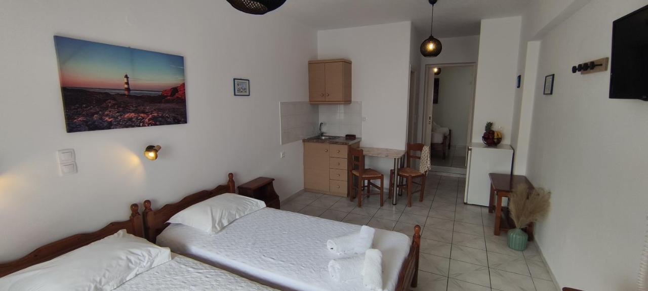 Kapetanos Rooms Naxos City Extérieur photo