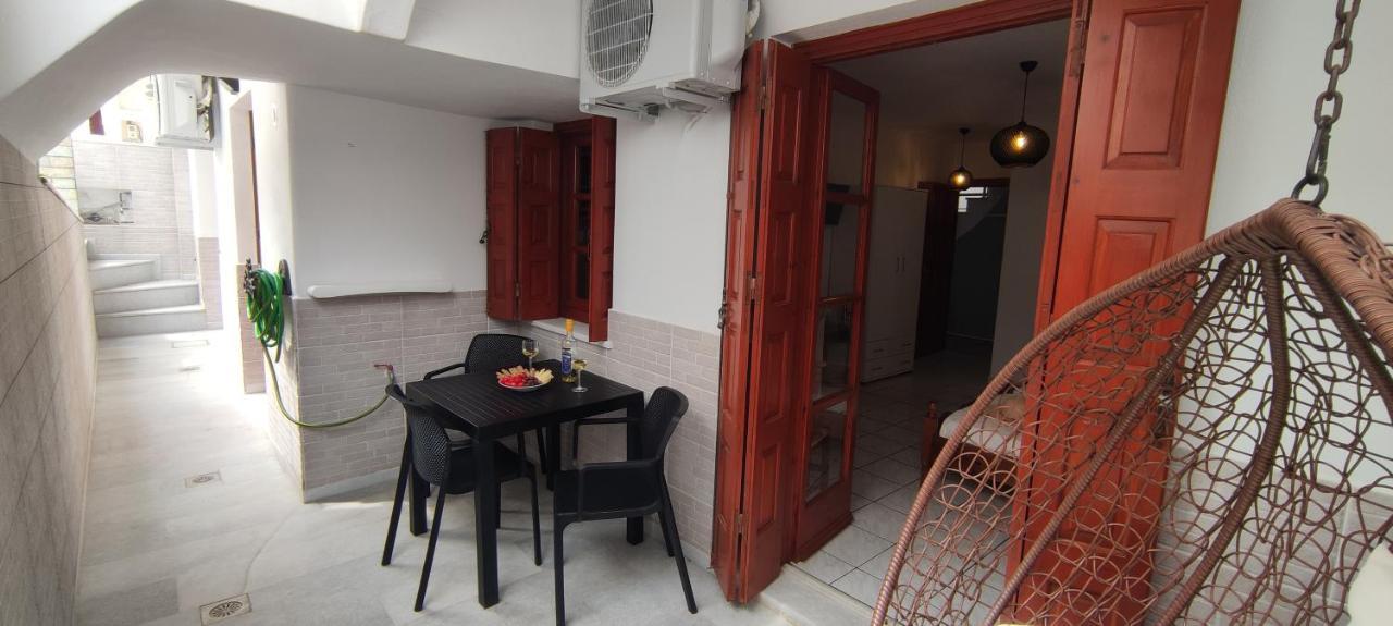Kapetanos Rooms Naxos City Extérieur photo