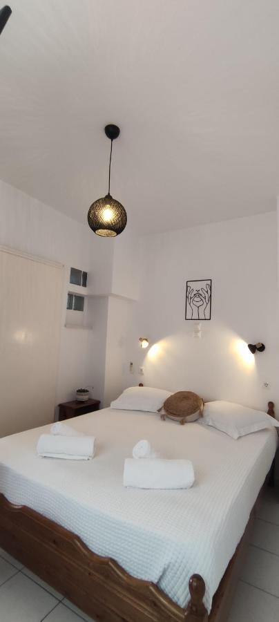 Kapetanos Rooms Naxos City Extérieur photo