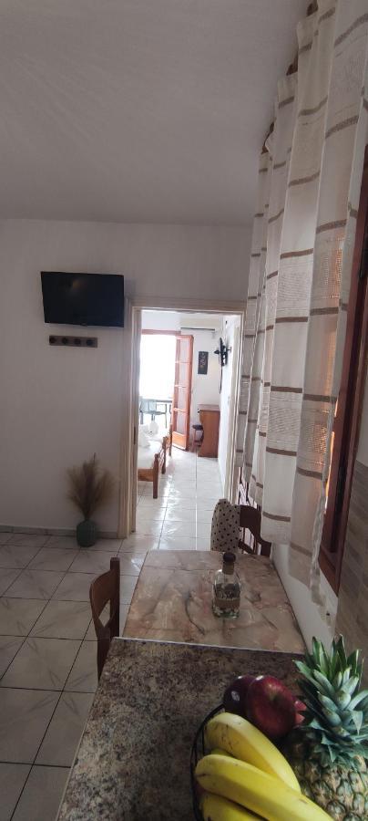 Kapetanos Rooms Naxos City Extérieur photo