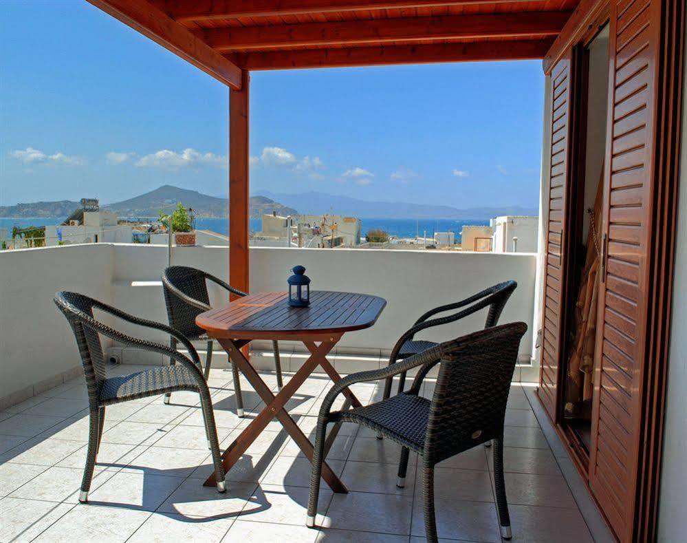Kapetanos Rooms Naxos City Extérieur photo