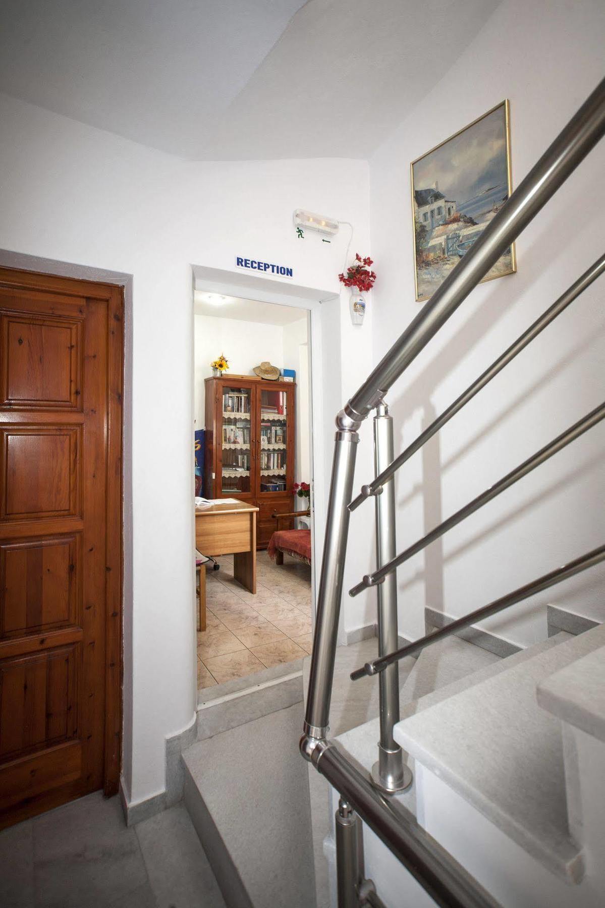 Kapetanos Rooms Naxos City Extérieur photo